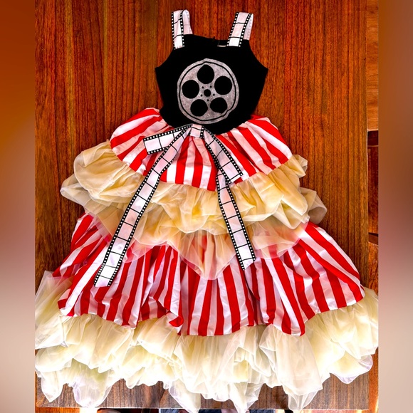 Miss Hollywood Costume - Picture 2 of 10